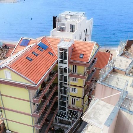 Apartmani Luka - Vila Brzulovic Rafailovići Eksteriør billede