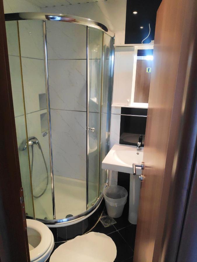 Apartmani Luka - Vila Brzulovic Rafailovići Eksteriør billede