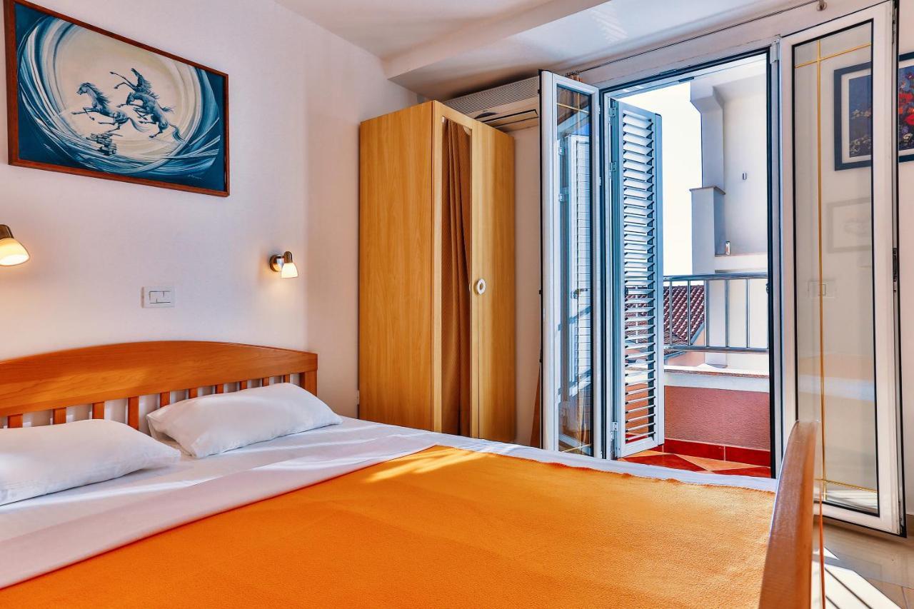 Apartmani Luka - Vila Brzulovic Rafailovići Eksteriør billede