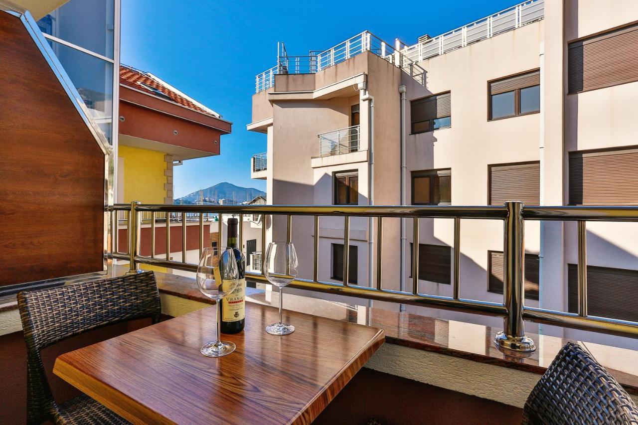 Apartmani Luka - Vila Brzulovic Rafailovići Eksteriør billede